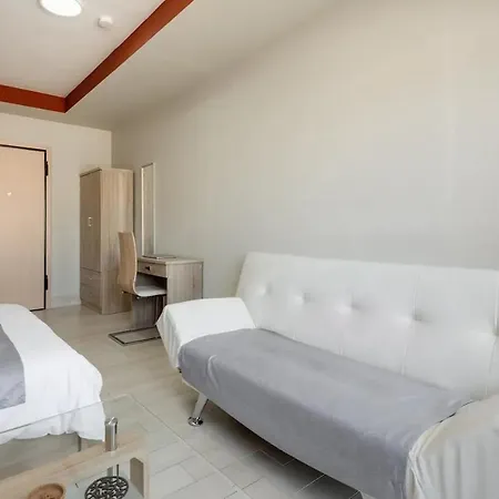 Apartment Caravanserai Studio 6 *