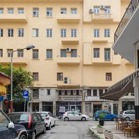 Caravanserai Studio 6
