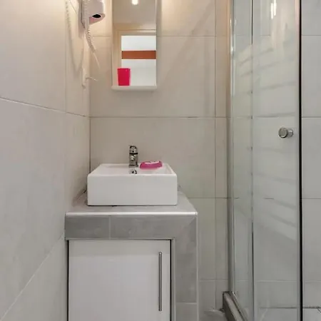 Apartment Caravanserai Studio 6 *